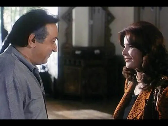 مشاهدة فيلم اولي ثانوي 2001